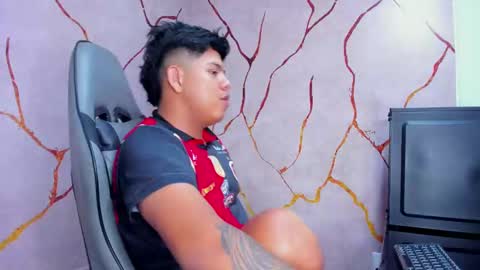 Snapshot of jacksonparker_ chatting on 02/12/25, 10:26 Jackson online show from 02/12/25, 10:26