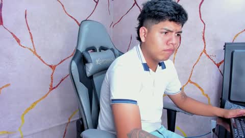 Snapshot of jacksonparker_ chatting on 02/13/25, 07:42 Jackson online show from 02/13/25, 07:42