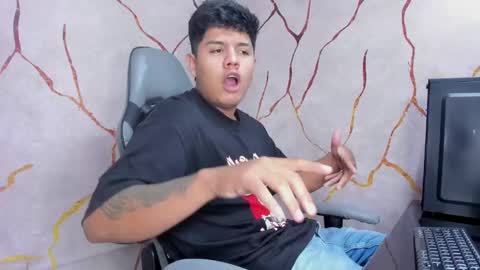 Snapshot of jacksonparker_ chatting on 02/18/25, 01:43 Jackson online show from 02/18/25, 01:43