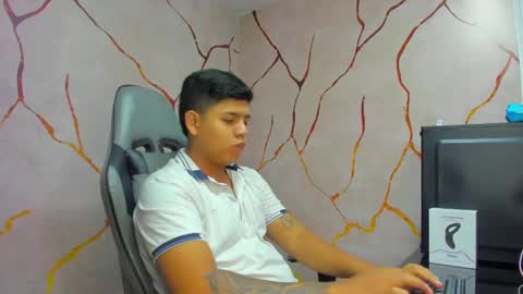 Snapshot of jacksonparker_ chatting on 03/04/25, 02:49 Jackson online show from 03/04/25, 02:49