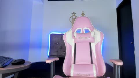 Snapshot of jacksonparker_ chatting on 03/05/25, 06:23 Jackson online show from 03/05/25, 06:23