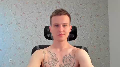 Snapshot of jacksonvox chatting on 06/19/26, 04:06 Nikolay online show from 06/19/26, 04:06