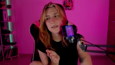 Linda Sofia help me get to 100 thumbs up online show from 01/09/25, 05:34