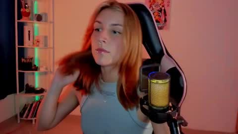 Linda Sofia help me get to 100 thumbs up online show from 01/13/25, 03:34