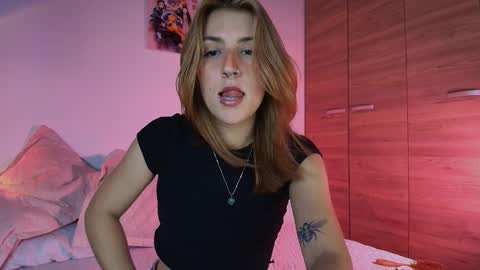 Linda Sofia help me get to 100 thumbs up online show from 03/03/25, 03:41