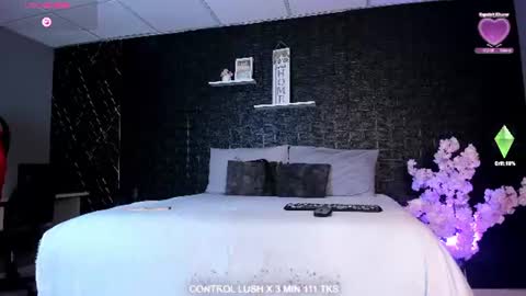 jacky_wolf1 online show from 07/11/26, 06:43