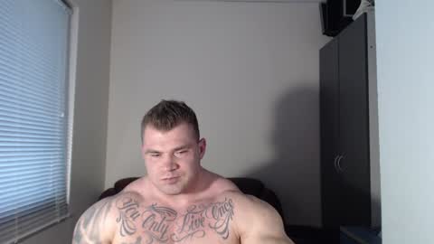 Snapshot of jackyhuge chatting on 02/05/25, 01:22 Jacky online show from 02/05/25, 01:22