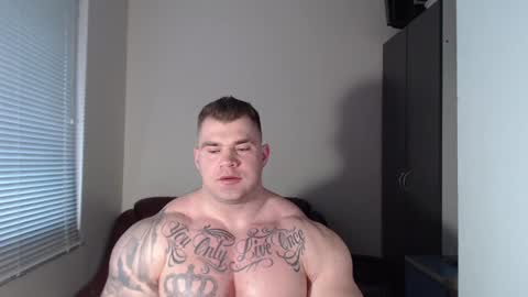 Snapshot of jackyhuge chatting on 02/08/25, 08:42 Jacky online show from 02/08/25, 08:42