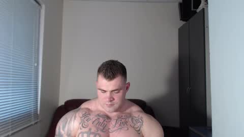 Snapshot of jackyhuge chatting on 02/09/25, 02:07 Jacky online show from 02/09/25, 02:07