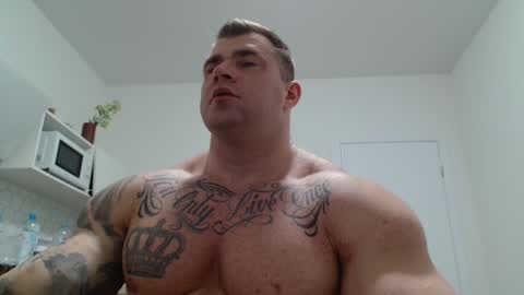 Snapshot of jackyhuge chatting on 10/25/25, 10:26 Jacky online show from 10/25/25, 10:26