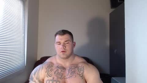 Snapshot of jackyhuge chatting on 11/16/25, 09:48 Jacky online show from 11/16/25, 09:48