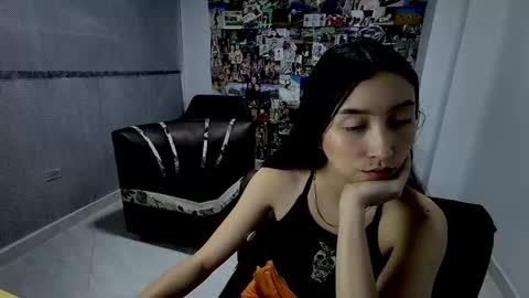 Snapshot of jackyrosee2323 chatting on 10/22/25, 03:18 jackyrosee2323 online show from 10/22/25, 03:18