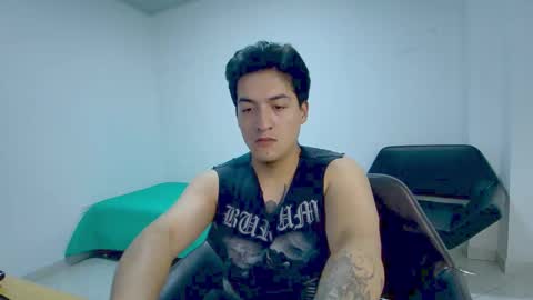 Snapshot of jackyrosee2323 chatting on 11/22/25, 12:20 jackyrosee2323 online show from 11/22/25, 12:20