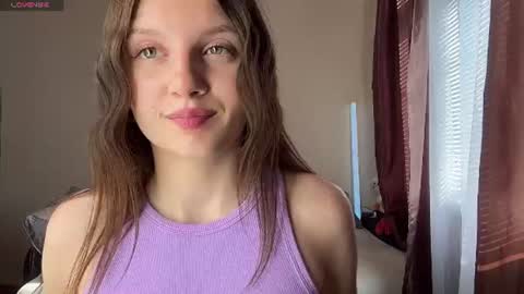 Snapshot of jaclynmalcolm chatting on 07/10/26, 05:12 Lillian online show from 07/10/26, 05:12