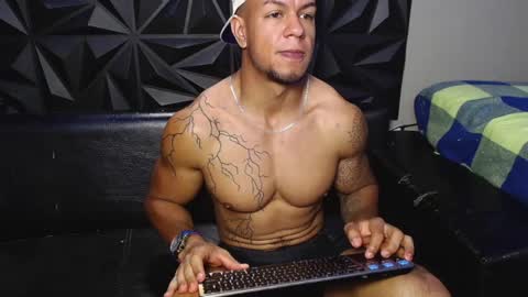 Snapshot of jacob_beckett chatting on 03/04/25, 02:42 Jacob online show from 03/04/25, 02:42