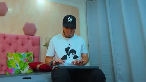 Jacob online show from 02/14/25, 01:45