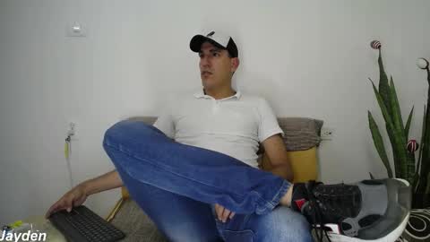 Jacob And Jayden online show from 11/26/25, 07:15