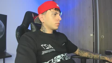 Snapshot of jacobb116 chatting on 09/22/25, 12:01 jacobb116 online show from 09/22/25, 12:01