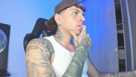 Snapshot of jacobb116 chatting on 10/10/25, 01:26 jacobb116 online show from 10/10/25, 01:26