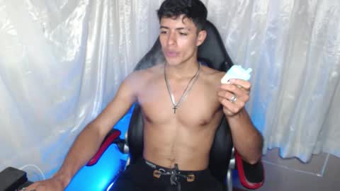 Jacobbakerr online show from 12/14/25, 11:04