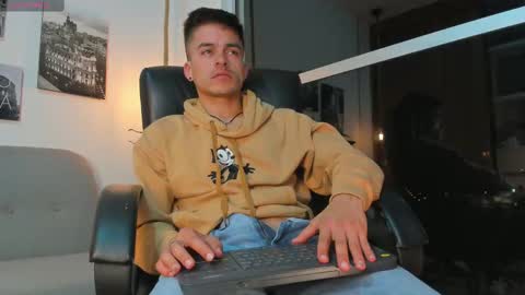 JACOB STONES online show from 02/13/25, 06:52