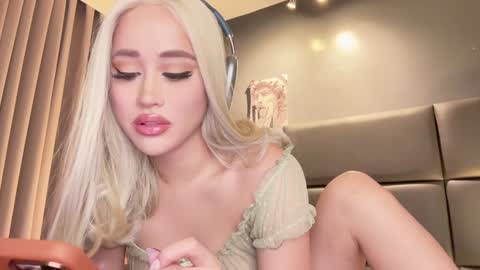 Snapshot of jacolandia chatting on 12/04/24, 11:08 jacolandia online show from 12/04/24, 11:08