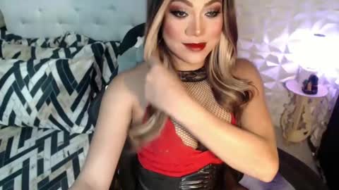 Snapshot of jacque_cole chatting on 02/01/25, 01:23 Jacque online show from 02/01/25, 01:23