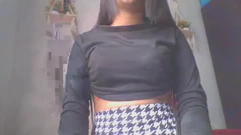 jacqueline_fernandez online show from 02/18/25, 06:37