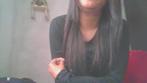 jacqueline_fernandez online show from 02/18/25, 10:16