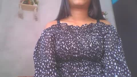 jacqueline_fernandez online show from 03/03/25, 09:44