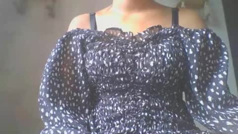 jacqueline_fernandez online show from 09/19/25, 06:04