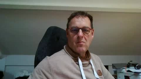 Snapshot of jacsfinestfantasy chatting on 10/23/25, 12:26 FineAndSimple online show from 10/23/25, 12:26