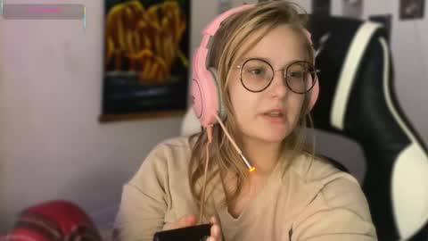 Snapshot of jacywinslat chatting on 09/14/25, 10:31 jacywinslat online show from 09/14/25, 10:31