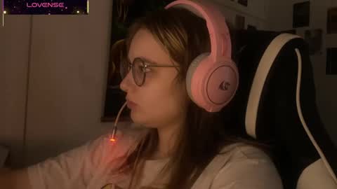 Snapshot of jacywinslat chatting on 10/10/25, 02:38 jacywinslat online show from 10/10/25, 02:38