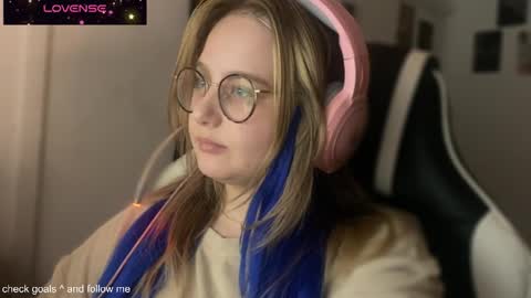 Snapshot of jacywinslat chatting on 10/28/25, 03:14 jacywinslat online show from 10/28/25, 03:14