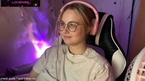 Snapshot of jacywinslat chatting on 11/02/25, 12:57 jacywinslat online show from 11/02/25, 12:57