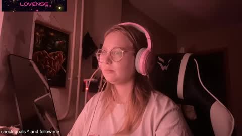 Snapshot of jacywinslat chatting on 11/14/25, 05:33 jacywinslat online show from 11/14/25, 05:33