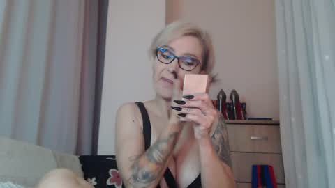Snapshot of jadapink___ chatting on 07/12/26, 08:33 Jada online show from 07/12/26, 08:33