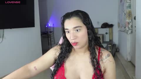 JADDE LUXY online show from 05/06/26, 05:14