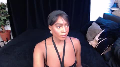 Jade online show from 10/12/25, 07:35