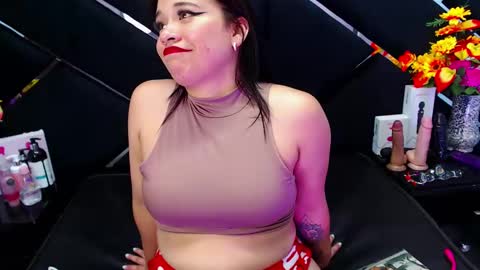 Snapshot of jade_brown_ chatting on 01/08/25, 08:27 Jade online show from 01/08/25, 08:27