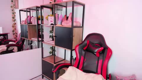 Snapshot of jade_brown_ chatting on 10/22/25, 02:56 Jade online show from 10/22/25, 02:56