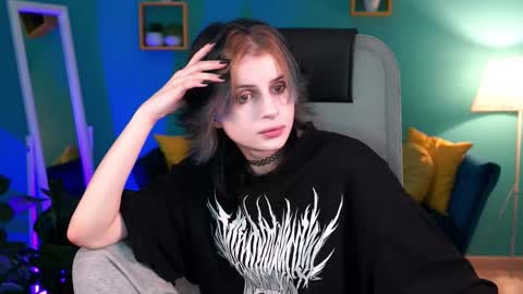 Snapshot of jade_castle chatting on 02/14/25, 02:18 jade_castle online show from 02/14/25, 02:18