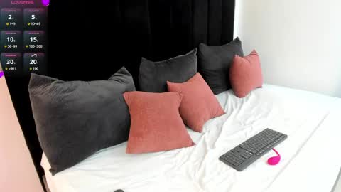 Jade online show from 05/27/26, 07:55
