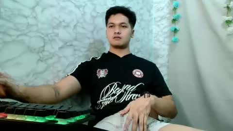 Snapshot of jade_halo chatting on 05/23/26, 01:11 jade_halo online show from 05/23/26, 01:11