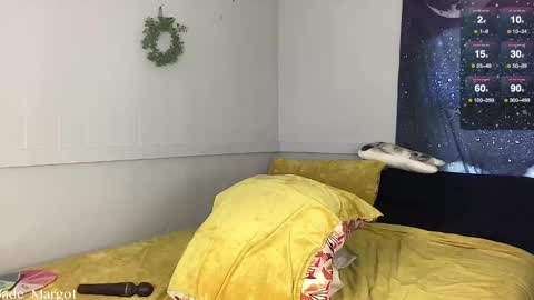 Snapshot of jade_margot chatting on 02/17/25, 11:09 Jade Margot online show from 02/17/25, 11:09