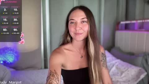 Snapshot of jade_margot chatting on 10/30/25, 11:49 Jade Margot online show from 10/30/25, 11:49