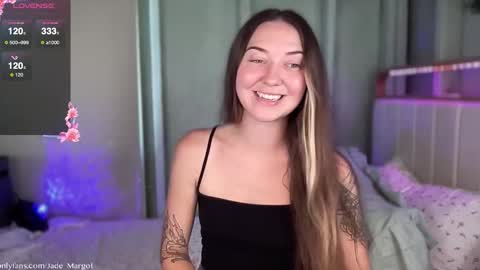 Snapshot of jade_margot chatting on 11/25/25, 10:10 Jade Margot online show from 11/25/25, 10:10