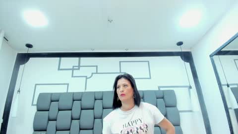 Jade  online show from 12/13/24, 11:02