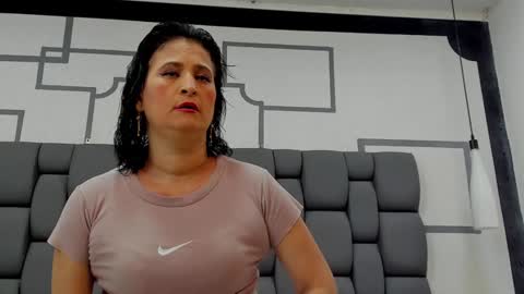 Jade  online show from 12/30/24, 11:04